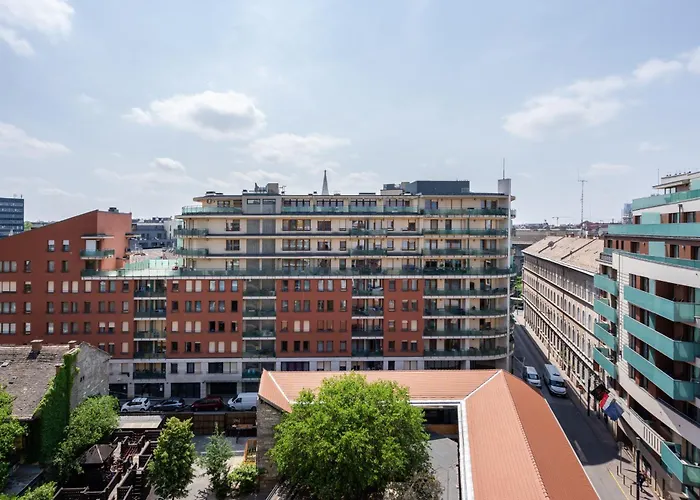 Free Spirit With Amazing Balcony Budapest